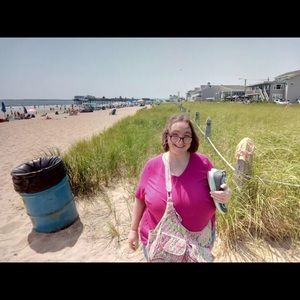 Meet your Posher, Elizabeth